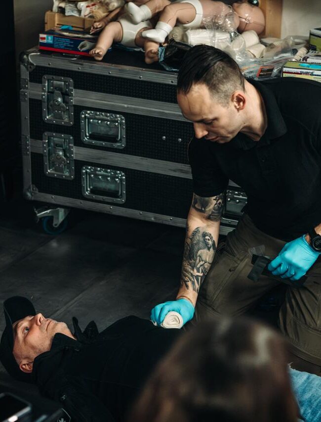 prva pomoc zastavenie krvacania